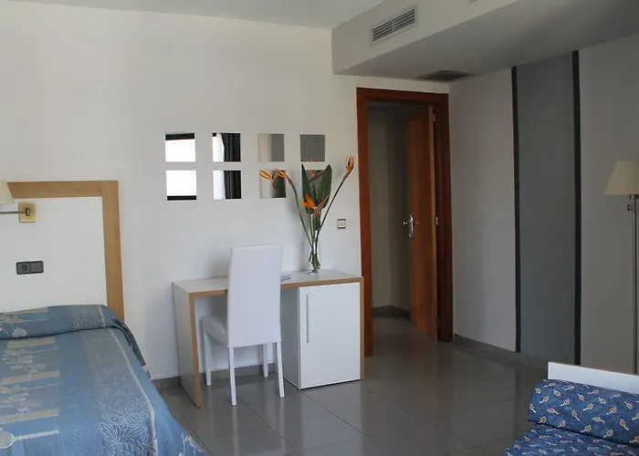 Marina - The Original Vibe 4* Benidorm