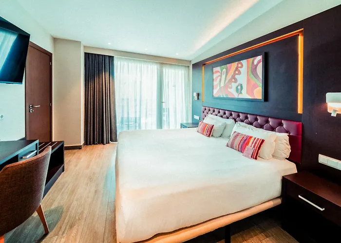 Marina - The Original Vibe Hotel 4*